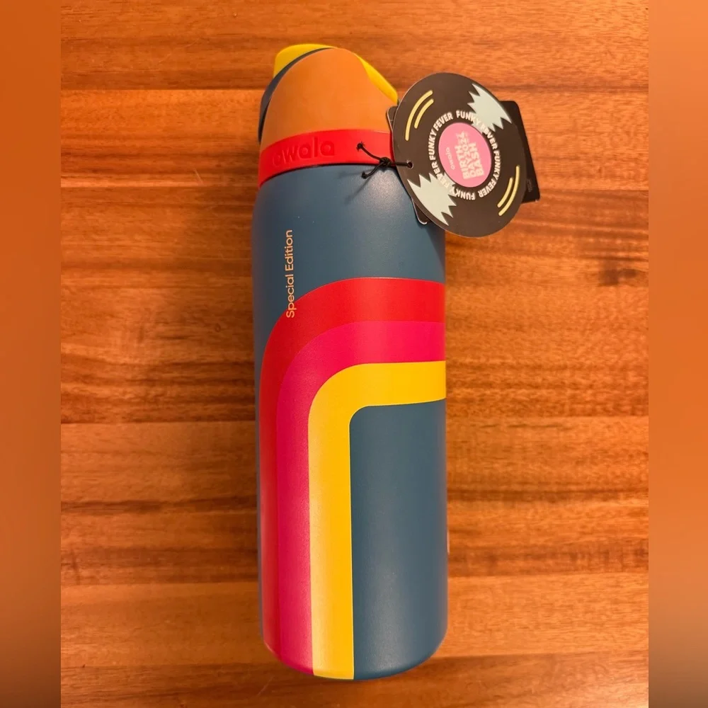 Owala Birthday Bash 2024 32oz Dream On FreeSip - Picture 2 of 4